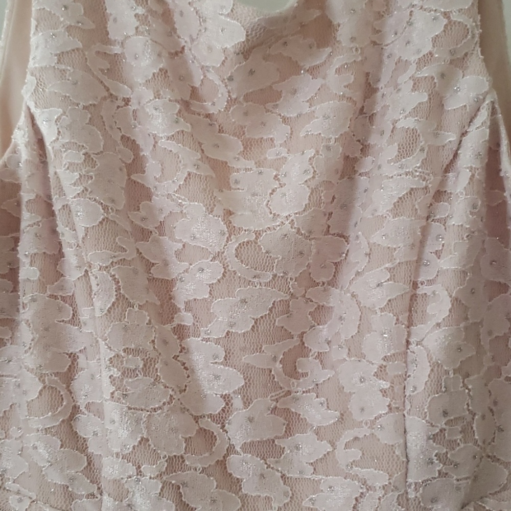 Dress - Picture 3 of 4